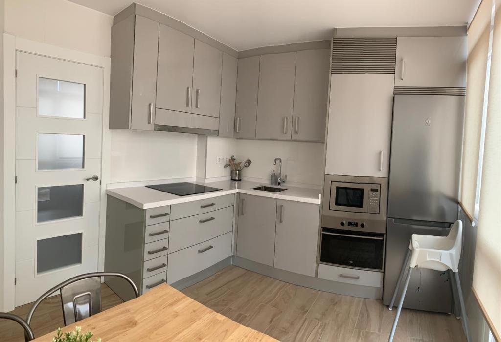Apartamento Los Arcos リャネス エクステリア 写真