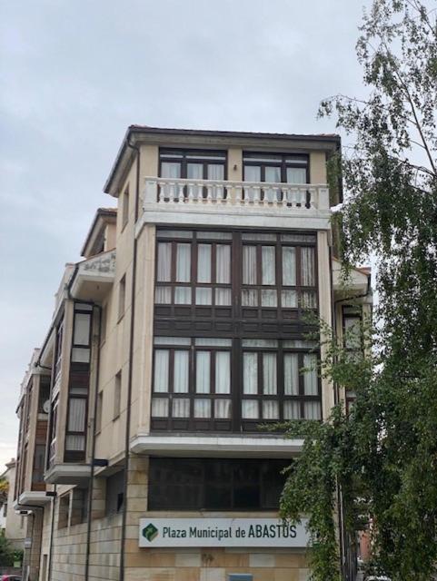 Apartamento Los Arcos リャネス エクステリア 写真